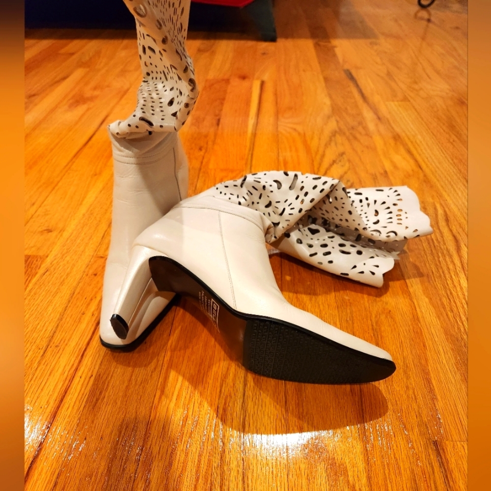 Women's boots